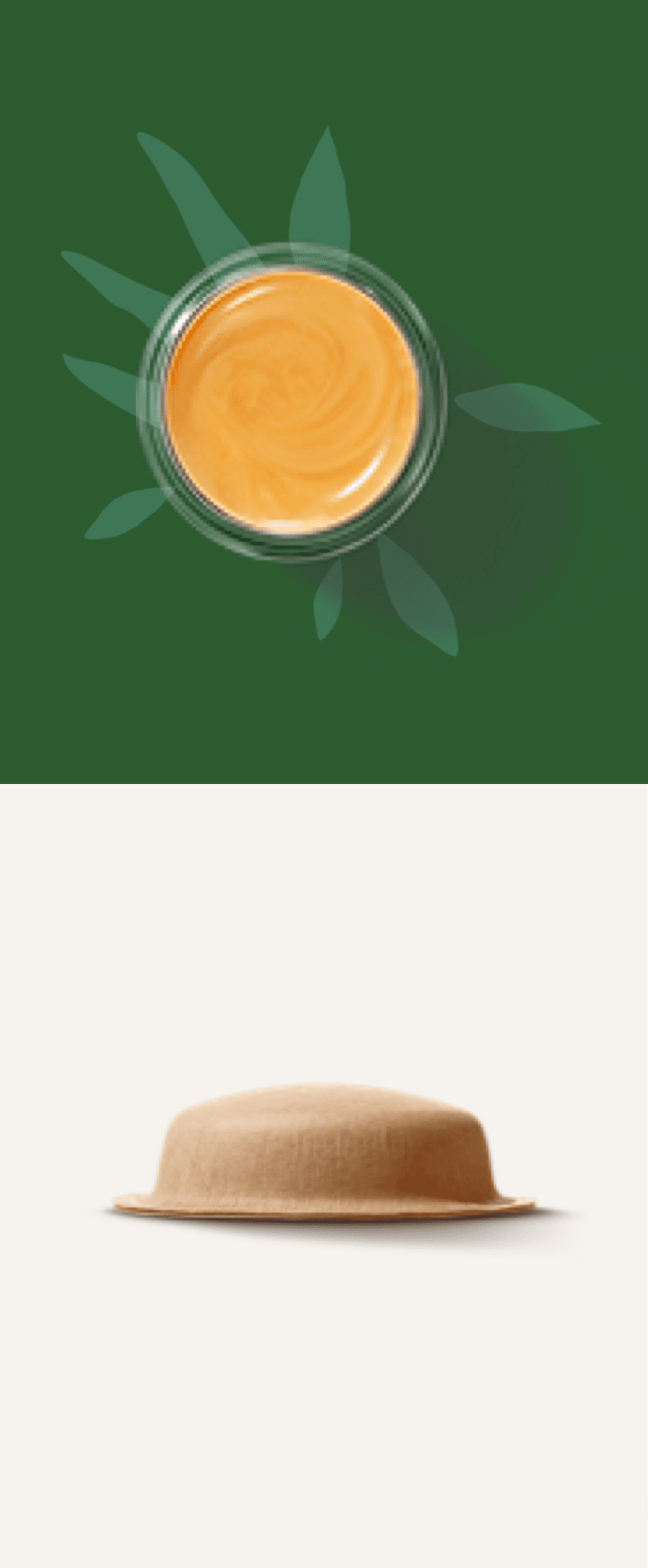 Taza de café de vidrio vista desde arriba con crema, delante de una cápsula sobre fondo claro