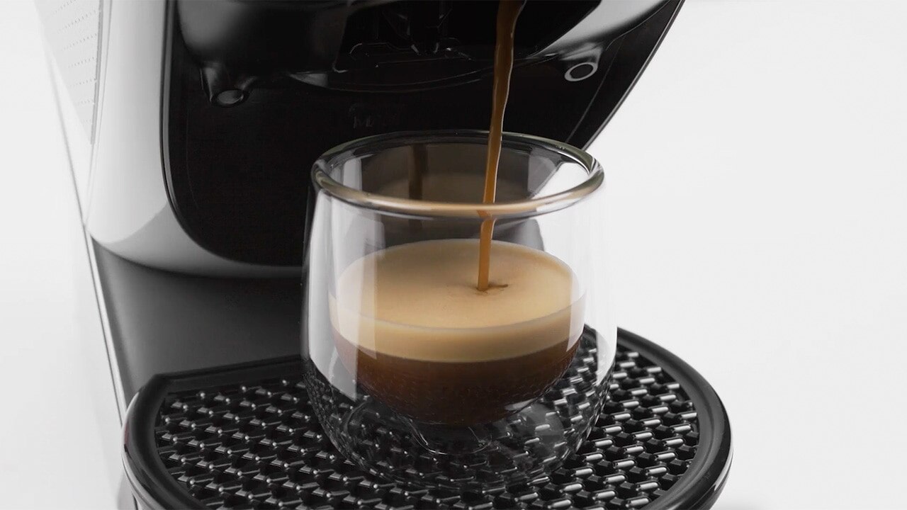 ¿Cómo puedo personalizar mis bebidas NEO Latte?
