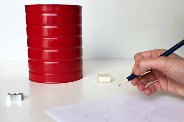 Dibuja la decoración de tu bote para cápsulas Dibuja la decoración de tu bote para cápsulas