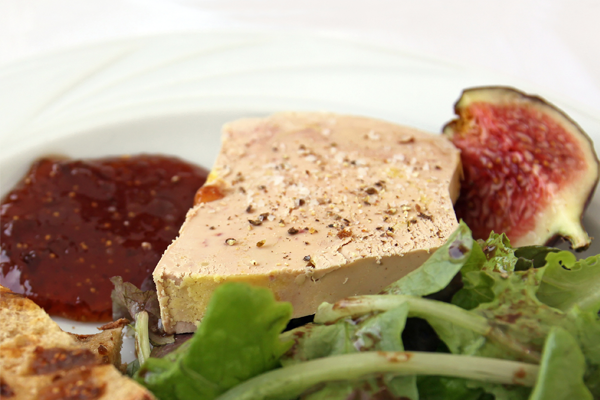 Tostada de foie con higos Tostada de foie con higos