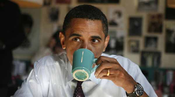 Barack Obama tomando un té Barack Obama tomando un té