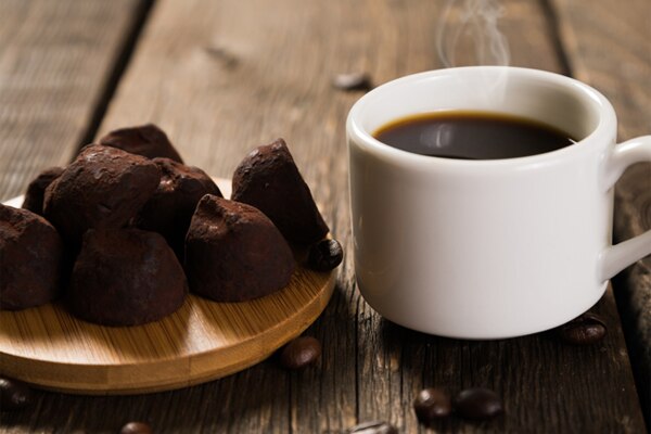 Trufas de chocolate y café Trufas de café y chocolate