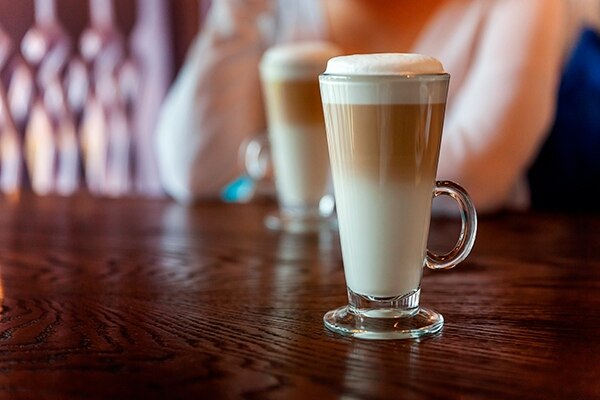 latte macchiato o cappuccino latte latte macchiato o cappuccino latte