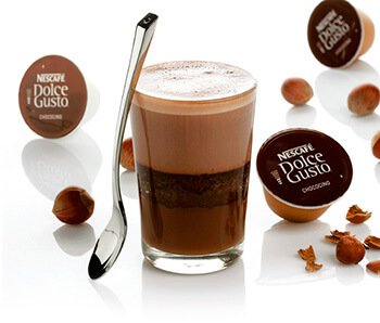Bizcocho de chocolate con praliné de avellana al Chococino