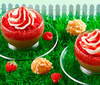 Tea latte frappé con mini chouquettes